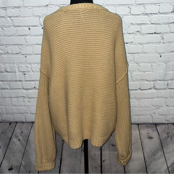 Free People Dream Cable Knit Crewneck Sweater Size Large Unisex - Picture 11 of 12